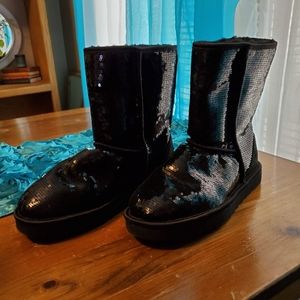 UGG SEQUINED black boots